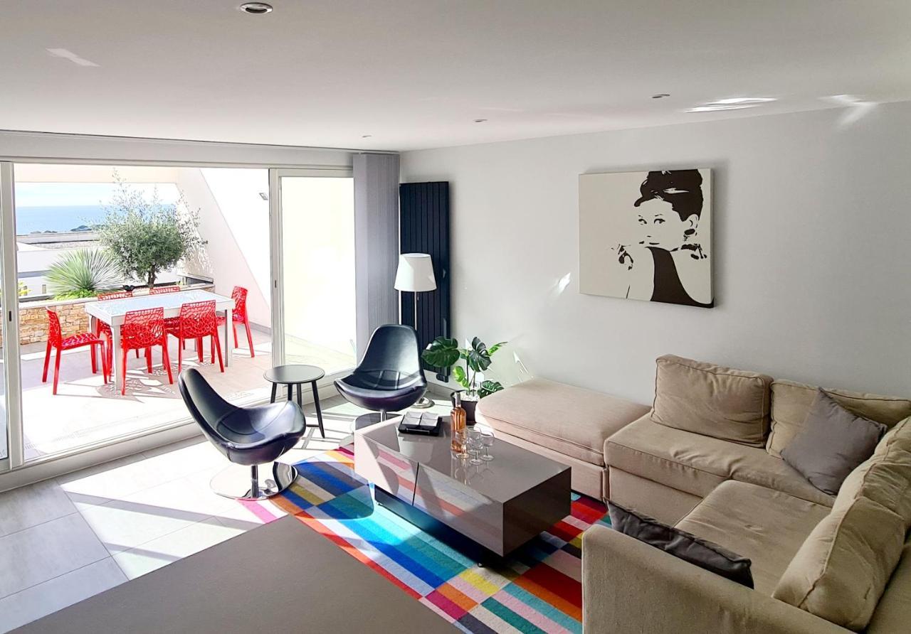 Magnifique Appartement Vue Mer - Grande Terrasse Et Piscine Bandol Exterior photo