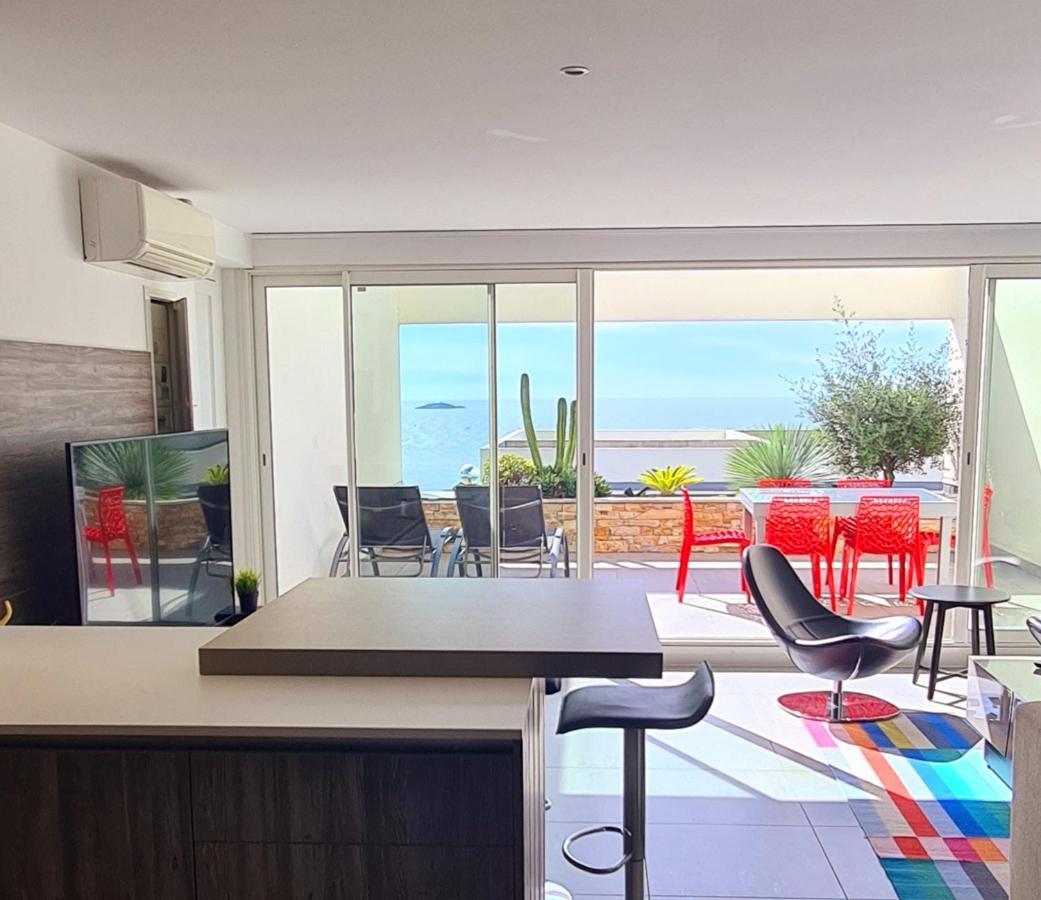 Magnifique Appartement Vue Mer - Grande Terrasse Et Piscine Bandol Exterior photo